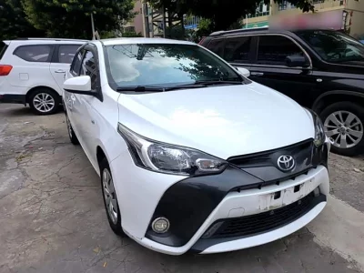 Toyota Yaris L