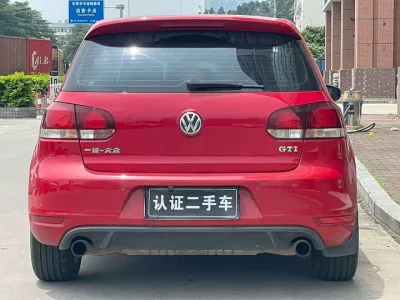 Volkswagen Golf GTI