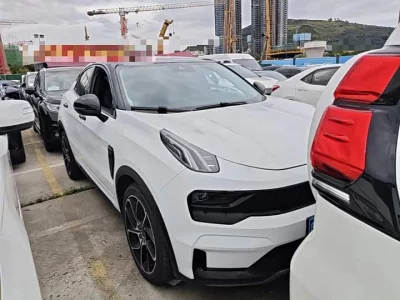 Lynk & Co 05