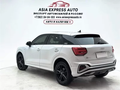 Audi Q2L