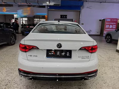Volkswagen Sagitar