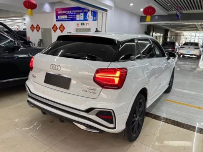 Audi Q2L