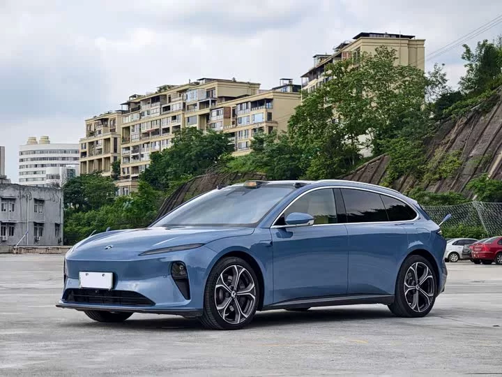 NIO ET5T