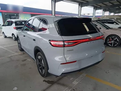 Geely Galaxy E5
