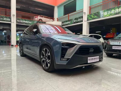 NIO ES8