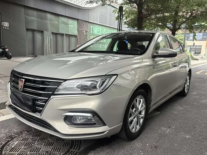 Roewe i5
