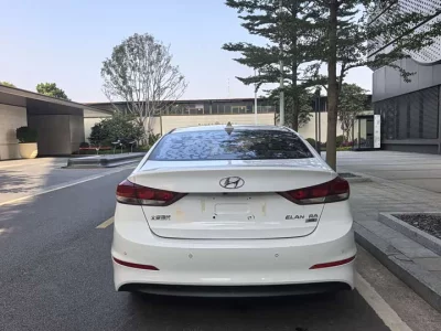 Hyundai Elantra Lingdong