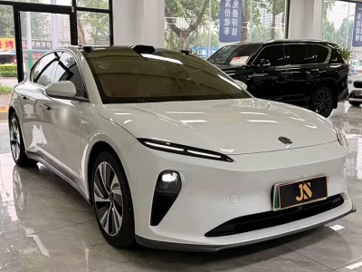 NIO ET5