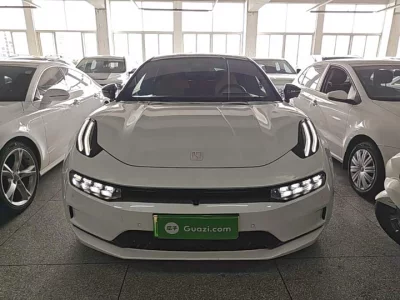ZEEKR 001