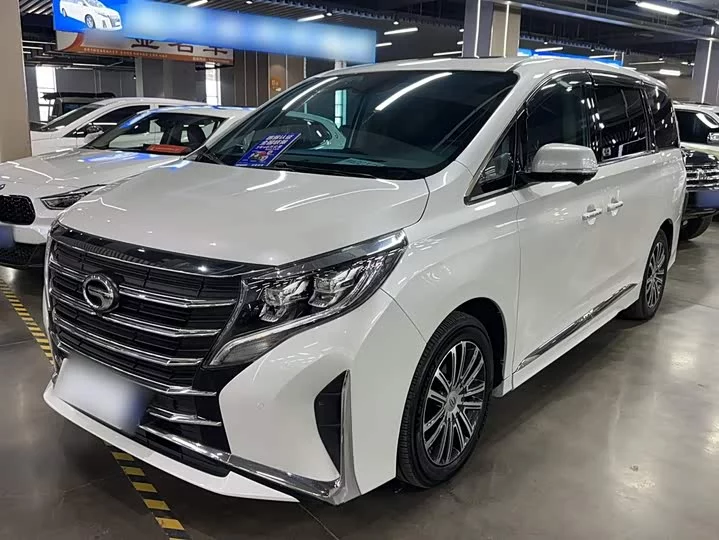 GAC Trumpchi M8