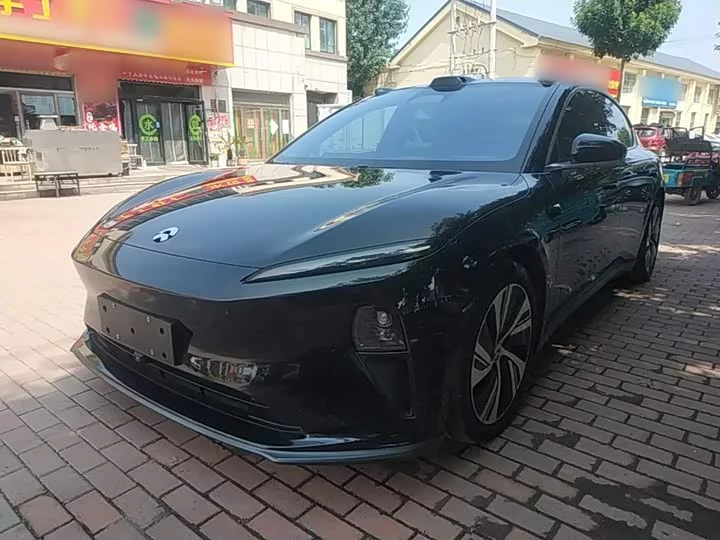 NIO ET5