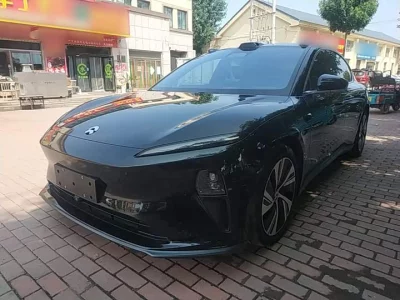 NIO ET5
