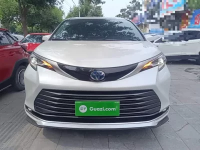 Toyota Sienna SIENNA