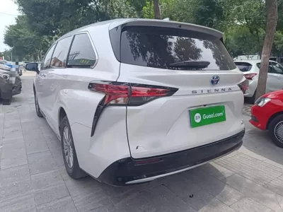 Toyota Sienna SIENNA