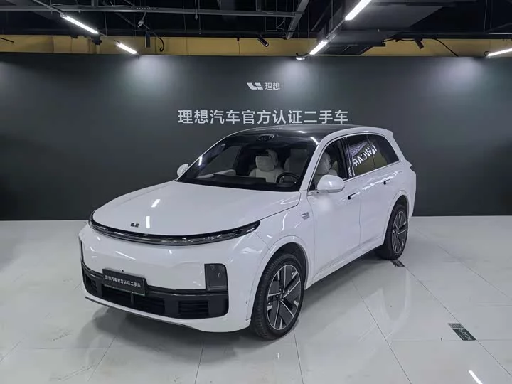 Lixiang L8