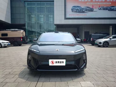 NIO ET5