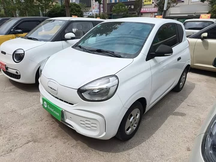 Roewe CLEVER by Colwei