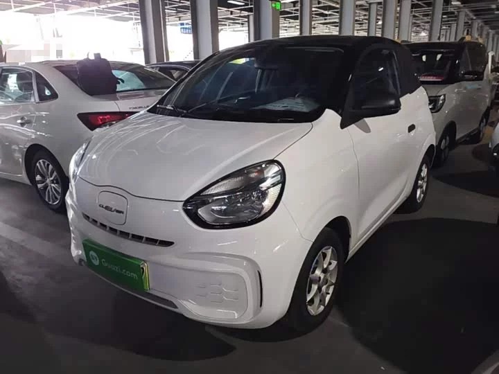 Roewe CLEVER by Colwei