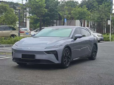Dongfeng eπ007