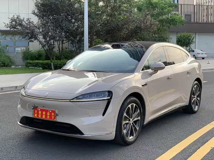 Luxeed R7