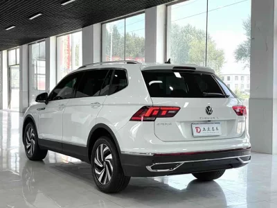 Volkswagen Tiguan L