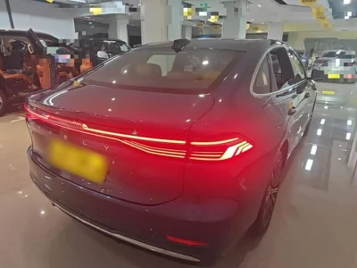 Geely Galaxy A7 EM