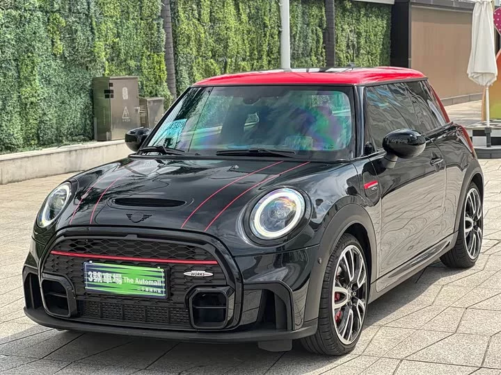 MINI JCW