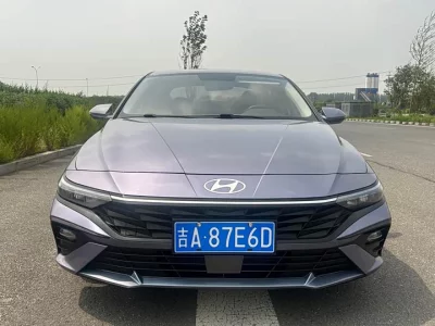 Hyundai Elantra