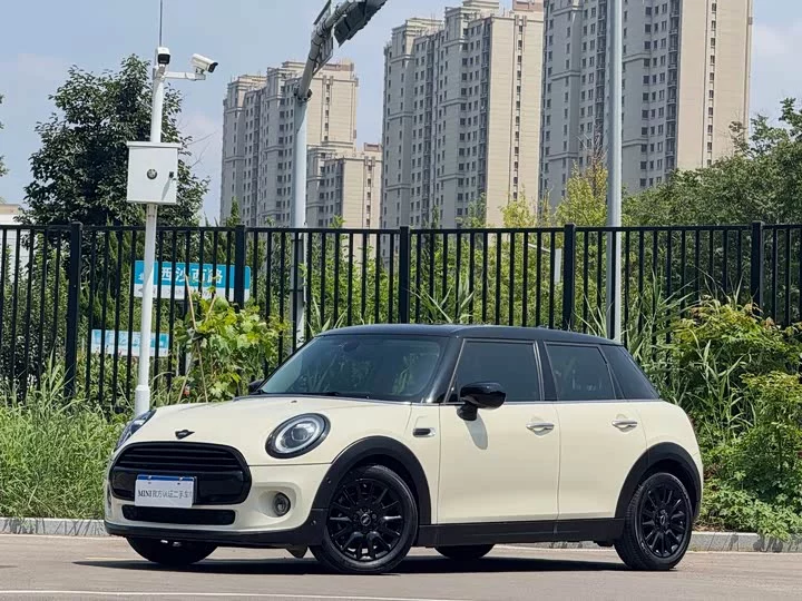 MINI 