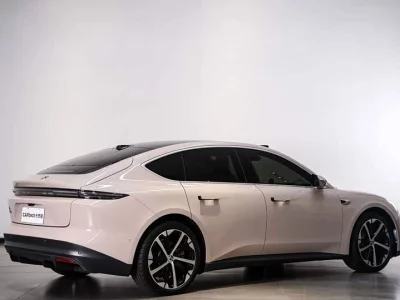 NIO ET5