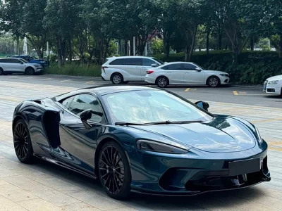 McLaren GT