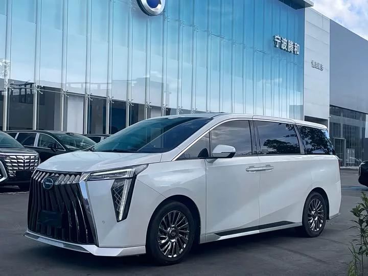 GAC Trumpchi M8
