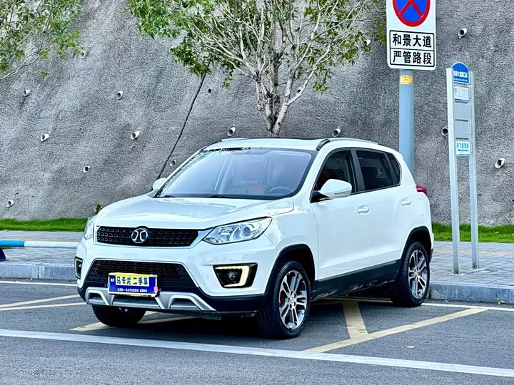 BAIC Shenbao X35
