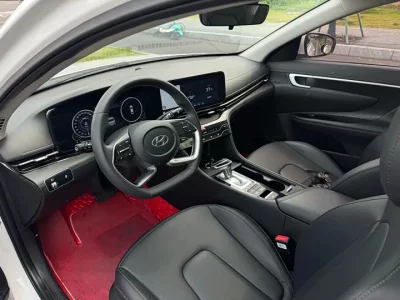 Hyundai Mistra