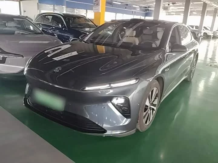 NIO ET7