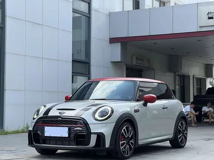 MINI JCW