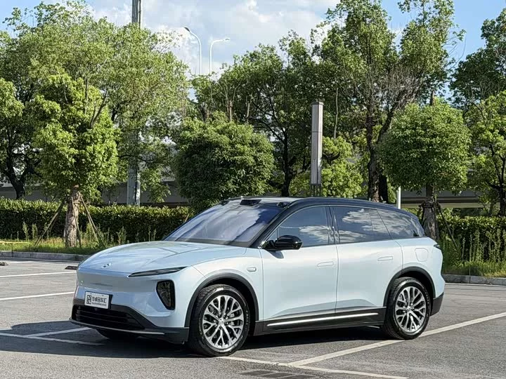 NIO ES6