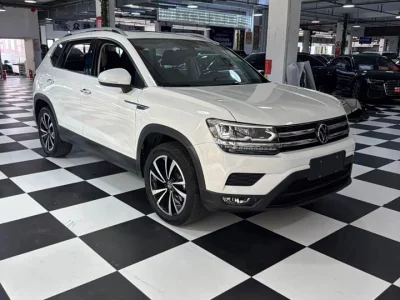 Volkswagen Tharu