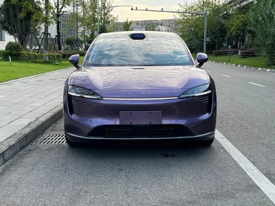 Luxeed R7