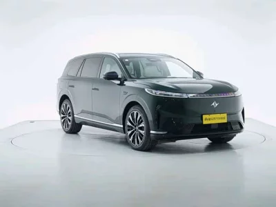 Dongfeng eπ008