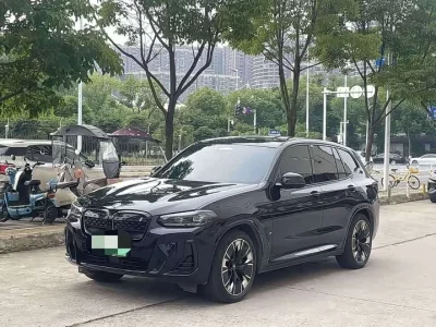 BMW iX3