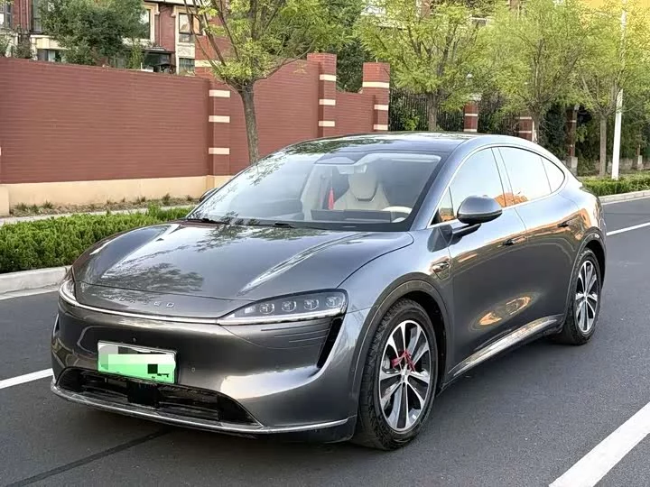 Luxeed R7