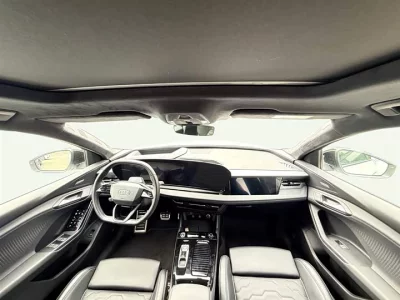 Audi Q6L e-tron