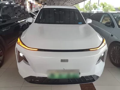 Geely Galaxy L7