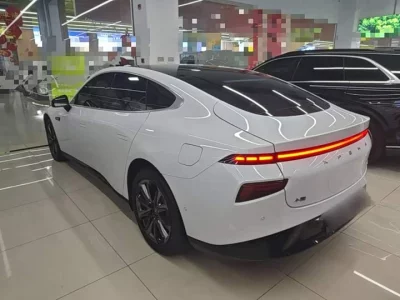 XPeng P7