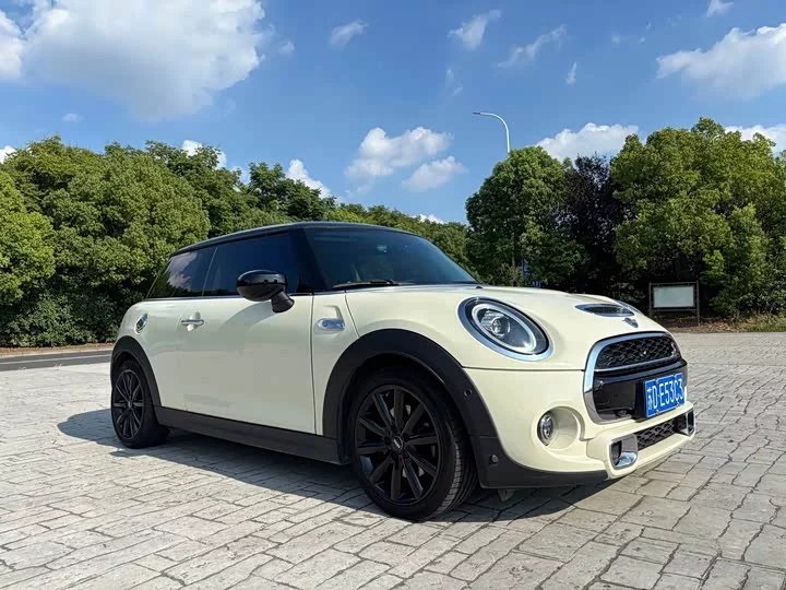 MINI 