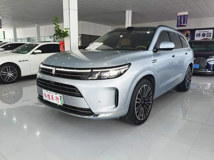 AITO M7