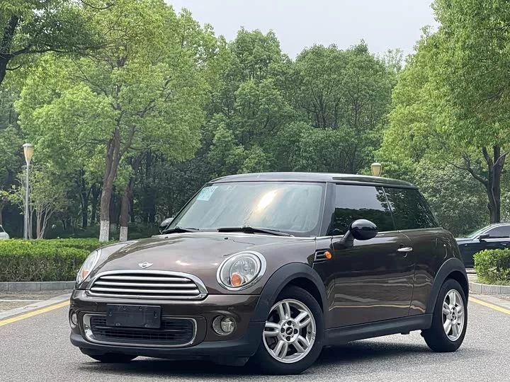 MINI 