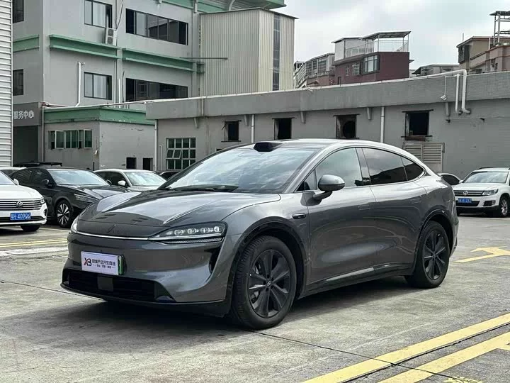 Luxeed R7