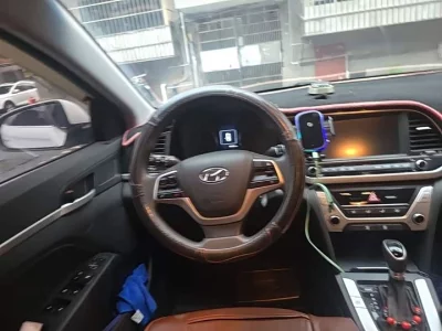 Hyundai Elantra Lingdong
